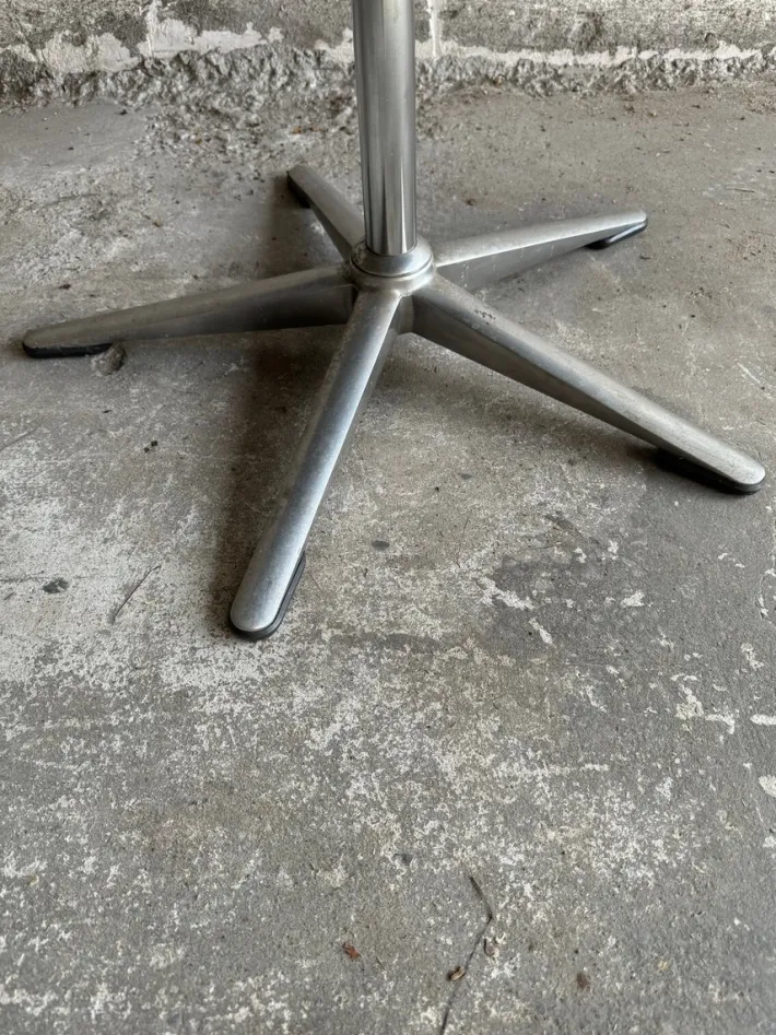 Pamono Set of Swivel Chair with Otoman by Delta Group Wilkhahn Delta Discount