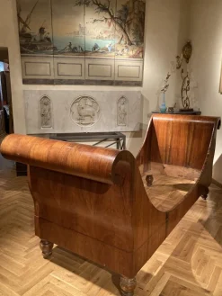 Pamono Set of 19th Century Italian Empire Flamed Walnut Sleigh Beds or Daybeds Outlet