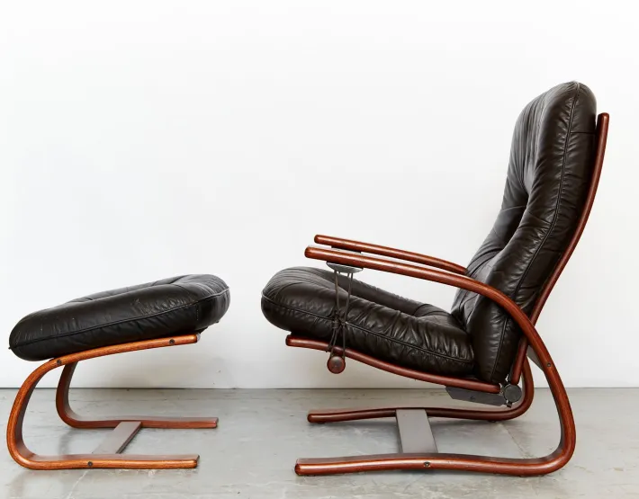 Pamono Set of Vintage Scandinavian Armchair with Ottoman by Arnt Lande for Westnofa, 1970s Hot