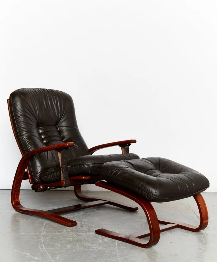 Pamono Set of Vintage Scandinavian Armchair with Ottoman by Arnt Lande for Westnofa, 1970s Hot