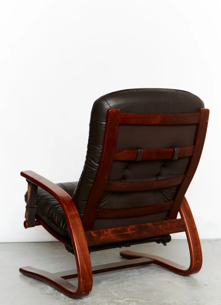 Pamono Set of Vintage Scandinavian Armchair with Ottoman by Arnt Lande for Westnofa, 1970s Hot