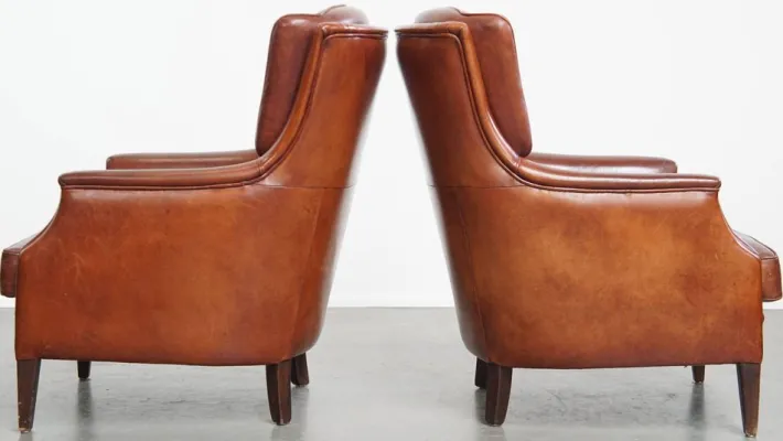 Pamono Sheepskin Chesterfield Armchairs and Ottoman, Set of 3 New