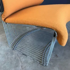 Pamono Side Table & 3 Pantonova Chairs by Verner Panton for Fritz Hansen, 1971, Set of 4 Outlet