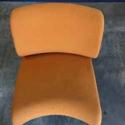 Pamono Side Table & 3 Pantonova Chairs by Verner Panton for Fritz Hansen, 1971, Set of 4 Outlet