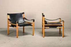 Pamono Sirocco Safari Lounge Chairs in Black Leather and Ash by Arne Norell for Arne Norell AB, Sweden, 1970s, Set of 2 Online