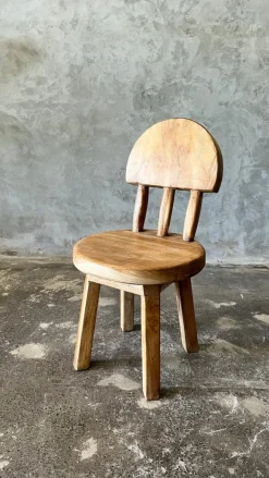 Pamono Small Children's Chair in Natural Blond Teak with Three-Bar Back Hot