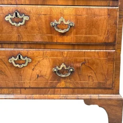 Pamono Small Georgian Walnut Tallboy, 1720 Online