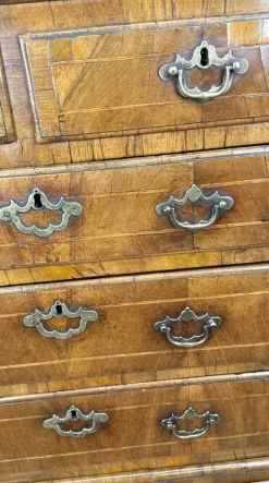 Pamono Small Georgian Walnut Tallboy, 1720 Online