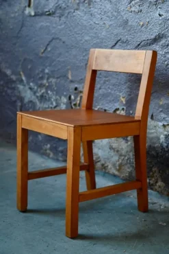 Pamono Small Midcentury Wooden Children's Chair, 1950 Hot