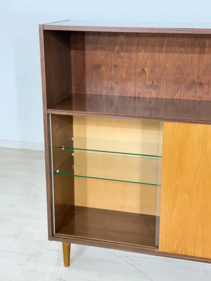 Pamono Small Vintage Highboard in Oak Outlet