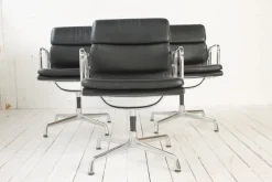 Pamono Soft Pad Ea 207 Chair by Charles & Ray Eames for Vitra Outlet