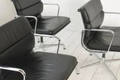 Pamono Soft Pad Ea 207 Chair by Charles & Ray Eames for Vitra Outlet