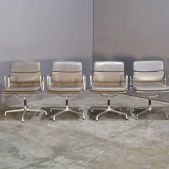 Pamono Soft Pad Ea208 Chair attributed to Charles & Ray Eames for Vitra Online