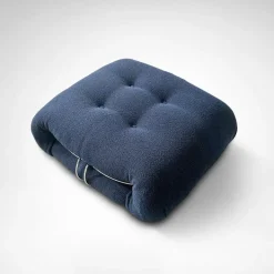 Pamono Soriana 2-Seater Sofa and Ottoman by Tobia and Afra Scarpa for Cassina, 2010s, Set of 2 Outlet