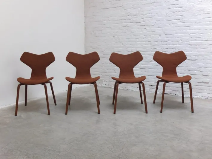 Pamono 1st Edition Grand Prix Chairs by Arne Jacobsen for Fritz Hansen, Set of 4, 1959 New