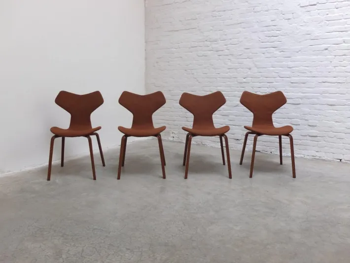 Pamono 1st Edition Grand Prix Chairs by Arne Jacobsen for Fritz Hansen, Set of 4, 1959 New