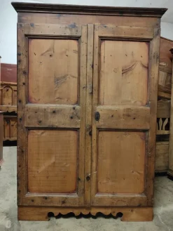 Pamono Swiss Pine Sideboard, Early 18th Century Outlet