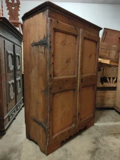 Pamono Swiss Pine Sideboard, Early 18th Century Outlet