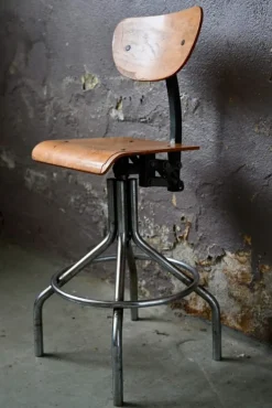 Pamono Swivel Workshop Chair, 1970s New