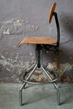 Pamono Swivel Workshop Chair, 1970s New