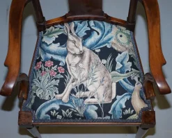 Pamono Tabard Bench & Armchairs in William Morris Upholstery by Richard Norman Shaw, Set of 3 Online