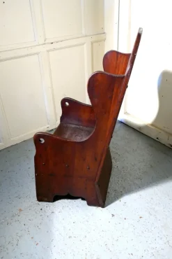 Pamono 19th Century American Pine Childs Country Chair, 1880s Clearance