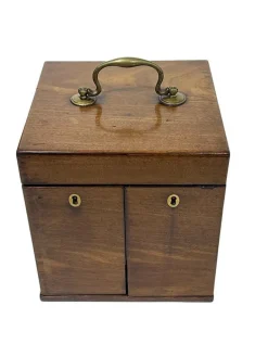 Pamono 19th Century English Medicine Chest by Clay & Abraham, Liverpool Hot