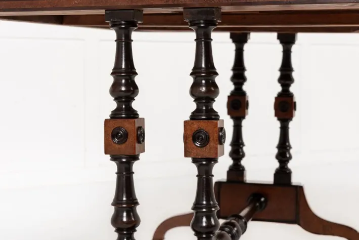 Pamono 19th Century English Regency Amboyna Library Table Hot