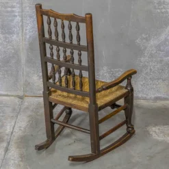 Pamono 18th Century English Spindle Back Rocker Online