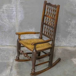 Pamono 18th Century English Spindle Back Rocker Online