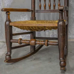 Pamono 18th Century English Spindle Back Rocker Online