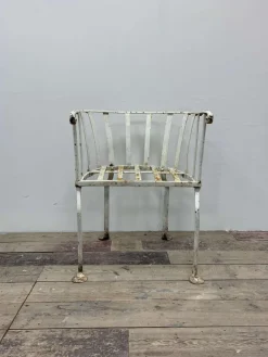 Pamono 19th Century English Wrought Iron Garden Chair with Rounded Back Best