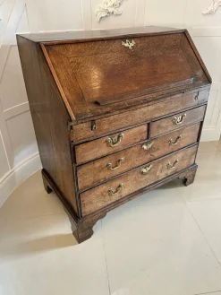 Pamono 17th Century Oak Bureau with Interior, 1680s Outlet
