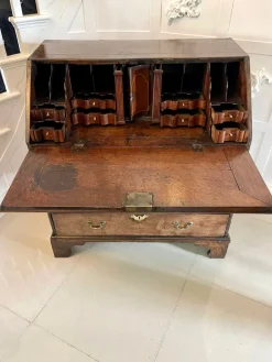 Pamono 17th Century Oak Bureau with Interior, 1680s Outlet