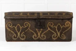 Pamono 17th Century Spanish Leather Chest