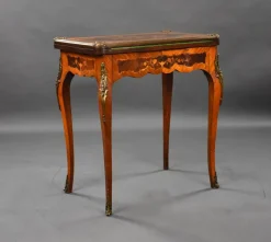 Pamono 19th Century Victorian English Walnut & Marquetry Card Table Discount