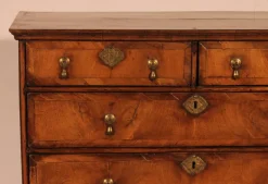 Pamono 17th Century William and Mary Walnut Chest of Drawers Sale