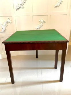 Pamono 18th-Century Chippendale Style Mahogany Carved Card Table Clearance