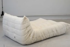 Pamono Togo Chaise Lounge in Bouclette White Fabric attributed to Michel Ducaroy for Ligne Roset, 1974 Sale