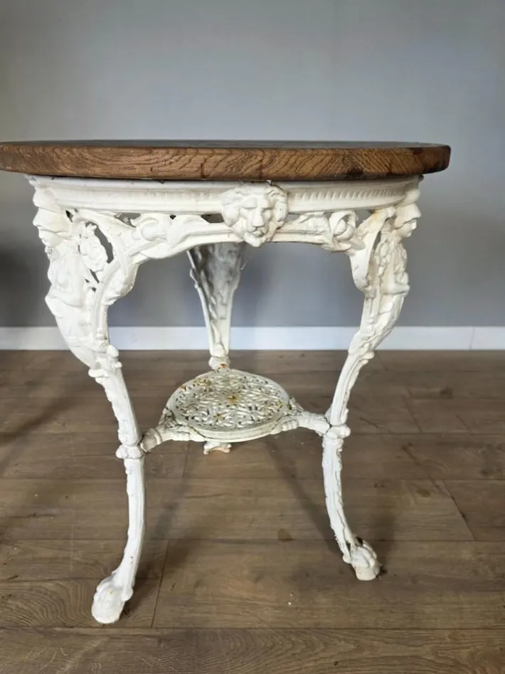 Pamono Victorian Britannia Pub Tables in Cast Iron with Oak Tops, Set of 2 Discount