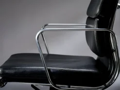 Pamono Vintage Adjustable Ea217 Soft Padded Desk Chair in Black Leather by Charles & Ray Eames for Vitra, 1990s Outlet