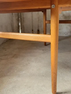 Pamono Vintage AT327 Dining Table in Oak by Hans J. Wegner for Andreas Tuck, 1967 Hot