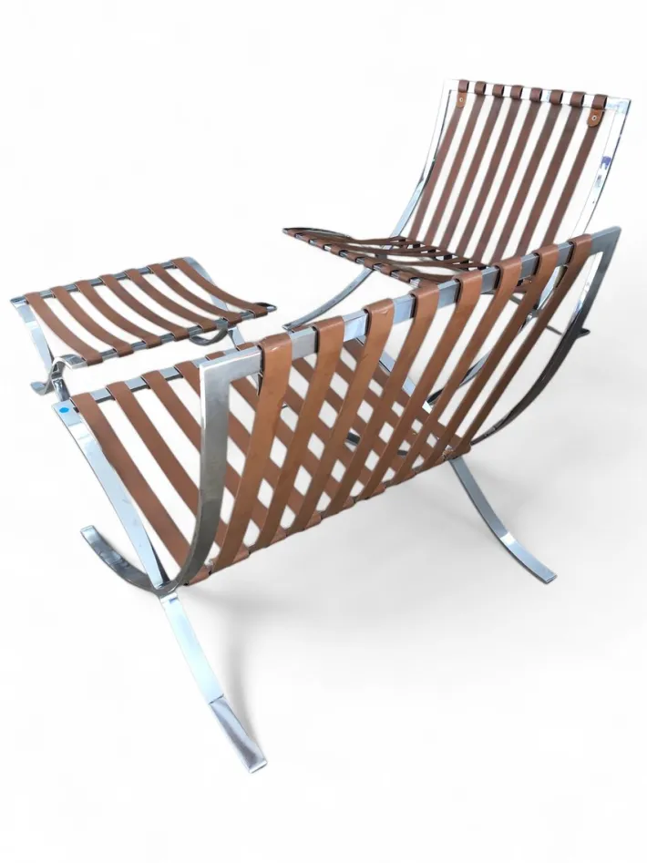 Pamono Vintage Barcelona Lounge Chairs with Ottoman by Mies Van Der Rohe for Knoll, 1960s, Set of 3 Hot