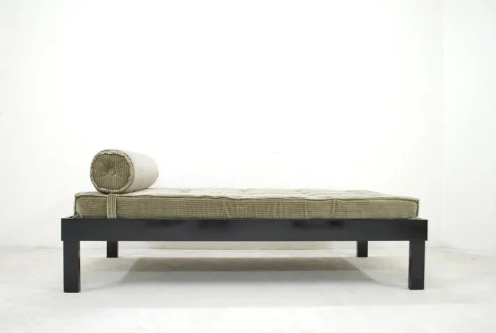 Pamono Vintage Bauhaus Lacquer Daybed Outlet