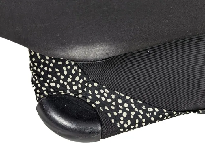 Pamono Vintage Black and White Wink Lounge Chair by Toshiyuki Kita for Cassina, 1980s Best