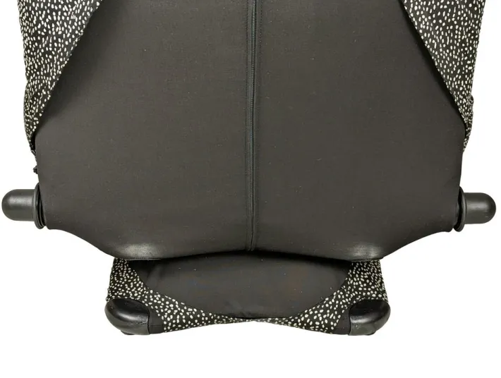 Pamono Vintage Black and White Wink Lounge Chair by Toshiyuki Kita for Cassina, 1980s Best