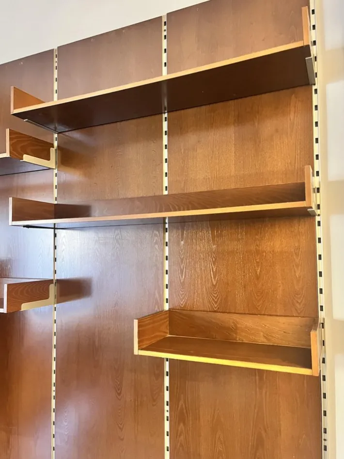 Pamono Vintage Boiserie Wood Bookcase with Shelves and Suspensions Top, 1960s Outlet