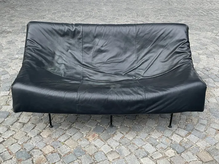 Pamono Vintage Butterfly Black Leather Sofa and Lounge Chairs by Gerard Van Den Berg for Montis, 1980s, Set of 3 Online