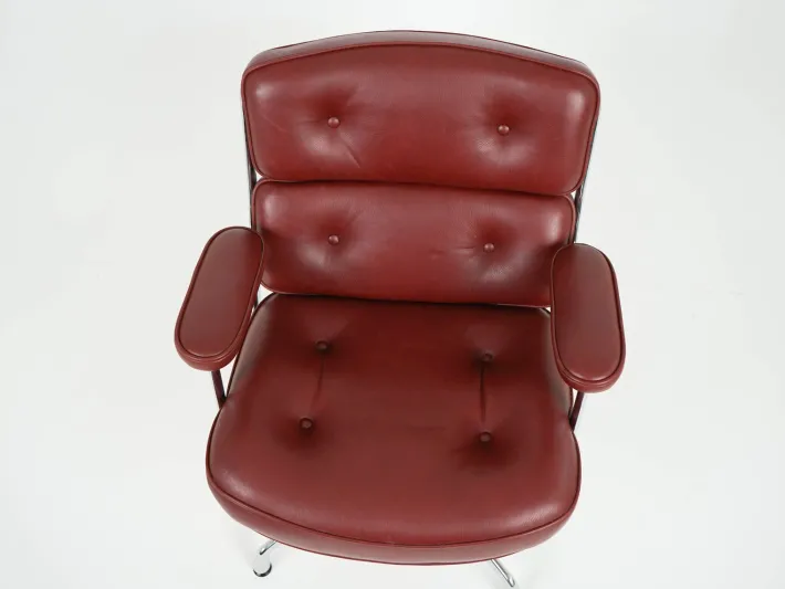 Pamono Vintage Charles Eames Lobby Chair ES108 by Herman Miller for Vitra, 1970s Online
