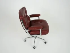 Pamono Vintage Charles Eames Lobby Chair ES104 by Herman Miller for Vitra, 1970s Outlet